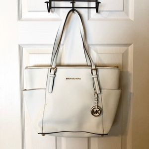 Michael Kors Jet Set Large Leather Tote